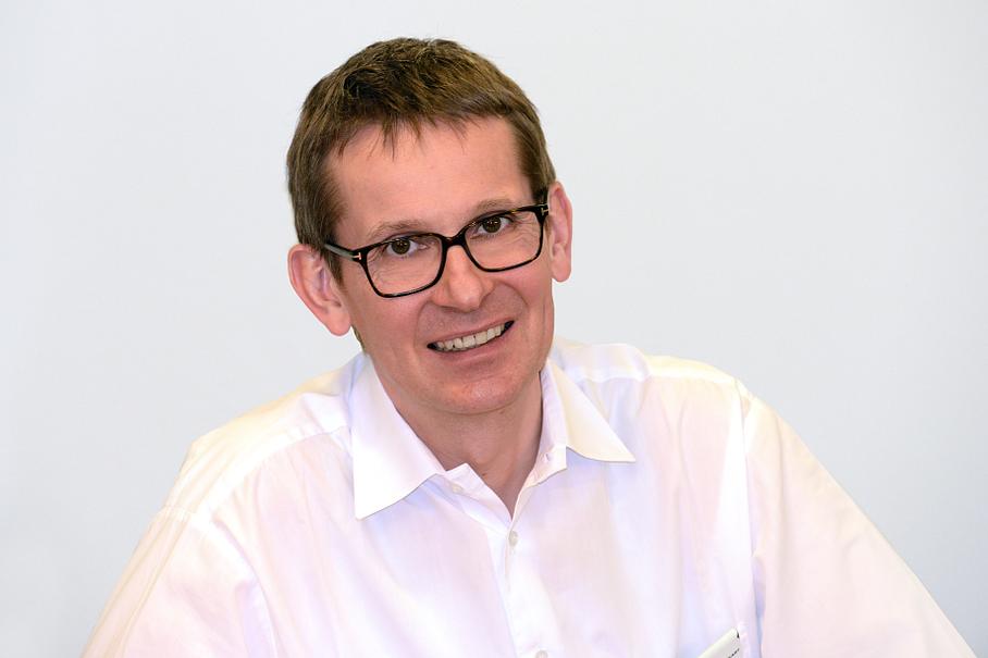 Dr. med. Alexander Deckart - Operative Urologie - Basel